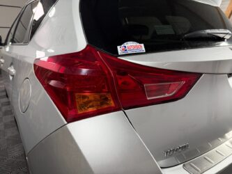 TOYOTA AURIS Hybride 136h Style complet