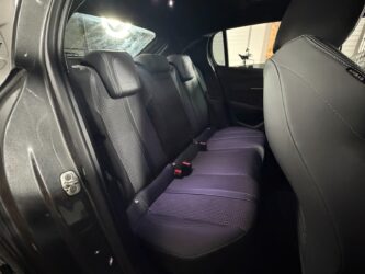 PEUGEOT 208 BlueHDi 100 S&S BVM6 GT complet