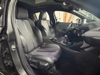 PEUGEOT 208 BlueHDi 100 S&S BVM6 GT complet