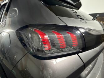 PEUGEOT 208 BlueHDi 100 S&S BVM6 GT complet