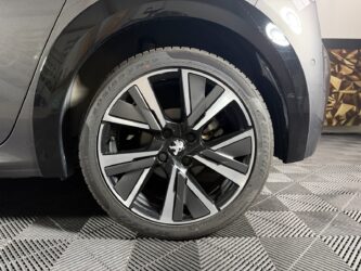PEUGEOT 208 BlueHDi 100 S&S BVM6 GT complet