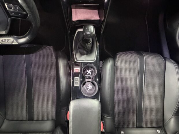 PEUGEOT 208 BlueHDi 100 S&S BVM6 GT complet