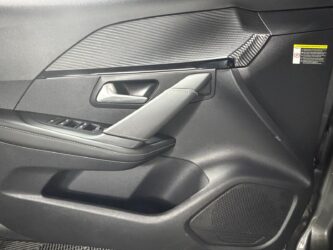 PEUGEOT 208 BlueHDi 100 S&S BVM6 GT complet