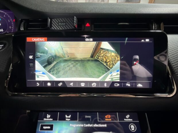 LAND ROVER RANGE ROVER EVOQUE Mark II P300e PHEV AWD BVA8 R-Dynamic SE complet