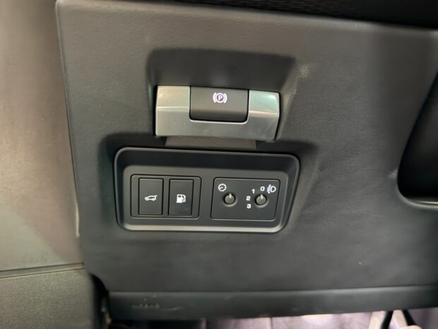 LAND ROVER RANGE ROVER EVOQUE Mark II P300e PHEV AWD BVA8 R-Dynamic SE complet