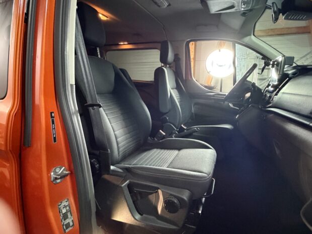 FORD TRANSIT CUSTOM 2.0 ECOBLUE 130 LIMITED CABINE APPROFONDIE 320 L2H1 complet