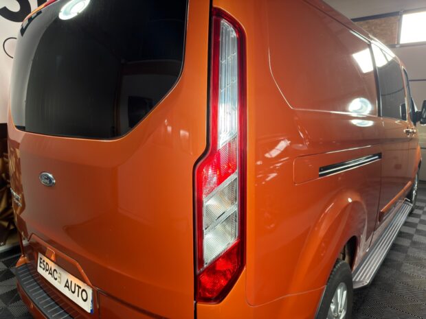 FORD TRANSIT CUSTOM 2.0 ECOBLUE 130 LIMITED CABINE APPROFONDIE 320 L2H1 complet