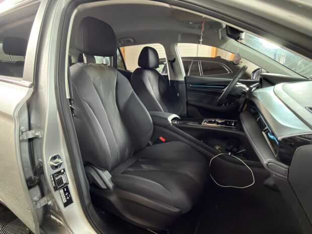 MG 5 156 61KWH 2WD LONG RANGE 400 ELECTRIC complet