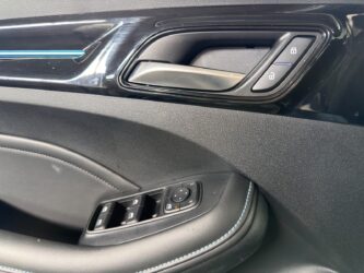 MG 5 156 61KWH 2WD LONG RANGE 400 ELECTRIC complet