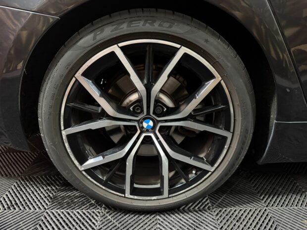 BMW SERIE 5 TOURING G31 LCI 520d TwinPower Turbo xDrive 190 ch BVA8 M Sport complet