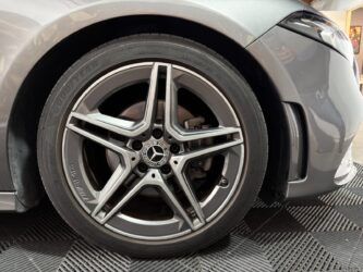 MERCEDES CLASSE A 200 d 8G-DCT AMG Line complet