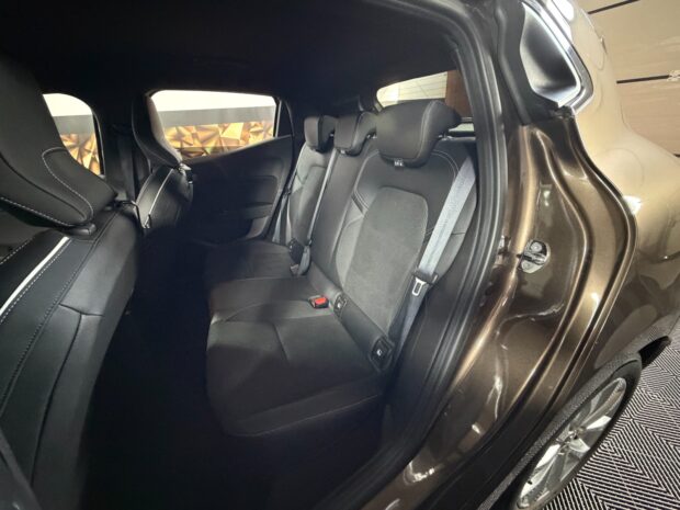RENAULT CLIO V TCe 100 Intens complet