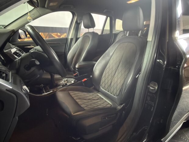 BMW X1 F48 sDrive 18i 140 ch xLine complet