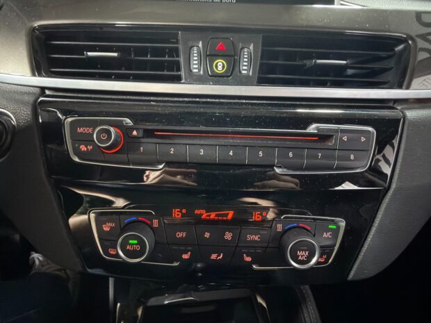 BMW X1 F48 sDrive 18i 140 ch xLine complet