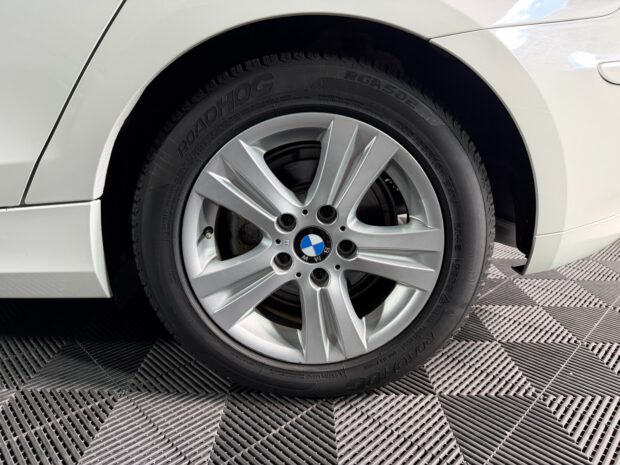 BMW SERIE 1 E87 LCI 116i 122 ch Edition Confort complet