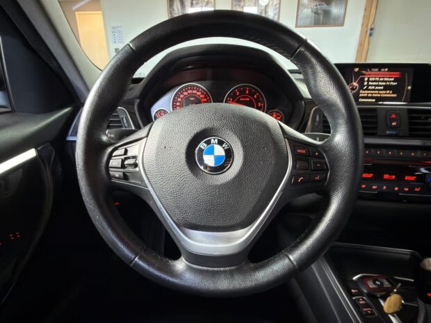 BMW SERIE 3 TOURING F31 LCI 320d 190 ch Sport A complet