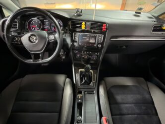 VOLKSWAGEN GOLF 1.6 TDI 110 BlueMotion Confortline complet
