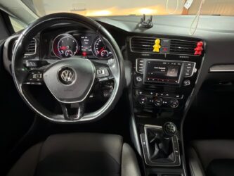 VOLKSWAGEN GOLF 1.6 TDI 110 BlueMotion Confortline complet