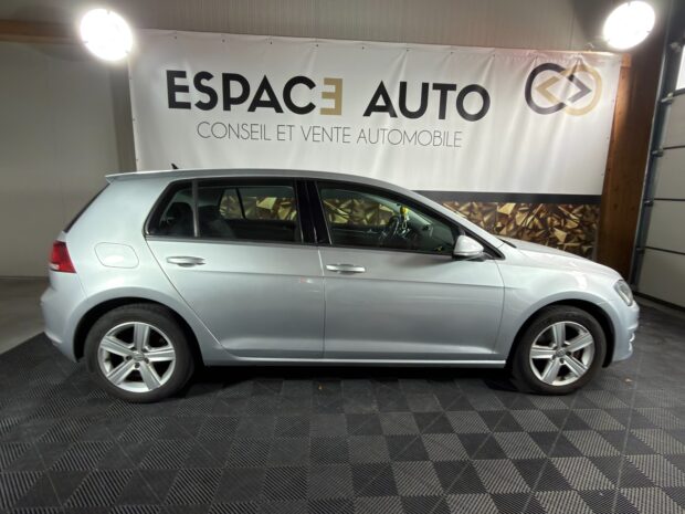 VOLKSWAGEN GOLF 1.6 TDI 110 BlueMotion Confortline complet