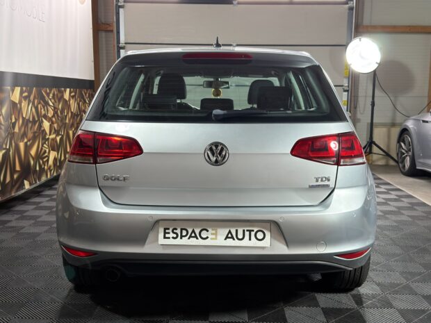 VOLKSWAGEN GOLF 1.6 TDI 110 BlueMotion Confortline complet
