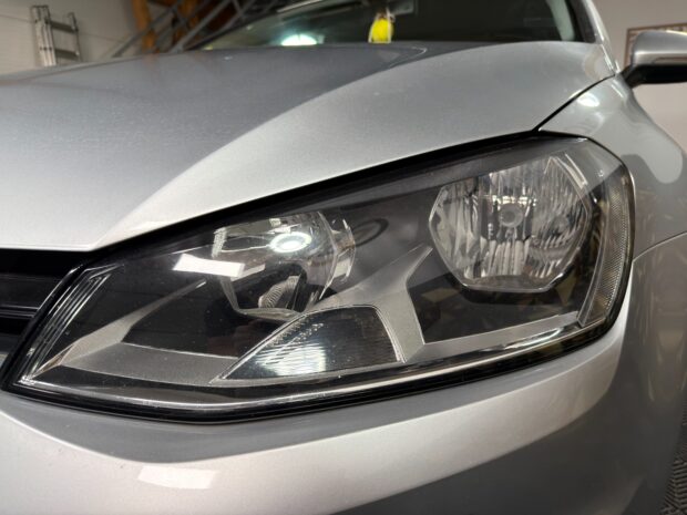 VOLKSWAGEN GOLF 1.6 TDI 110 BlueMotion Confortline complet