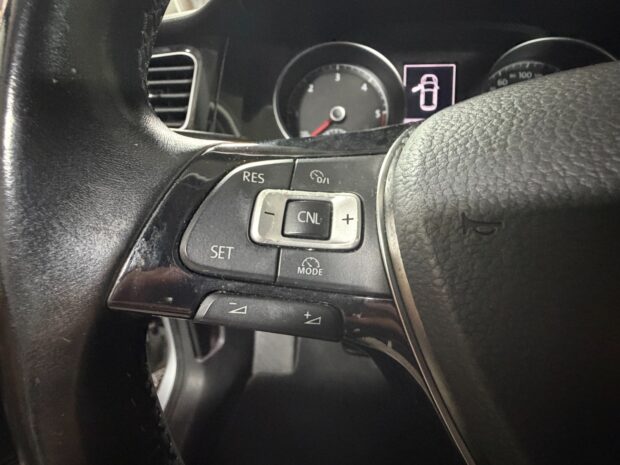 VOLKSWAGEN GOLF 1.6 TDI 110 BlueMotion Confortline complet