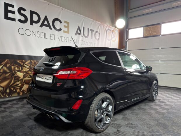FORD FIESTA ST 1.5 EcoBoost 200 S&S ST Pack complet