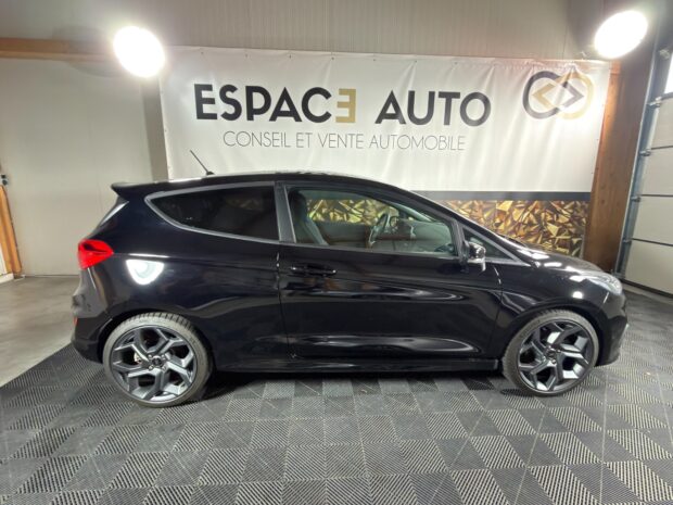 FORD FIESTA ST 1.5 EcoBoost 200 S&S ST Pack complet