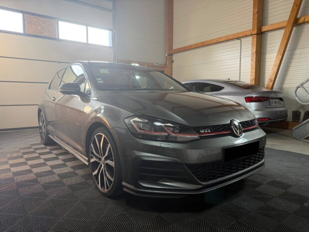 VOLKSWAGEN GOLF 2.0 TSI 220 BlueMotion Technology DSG6 GTI complet