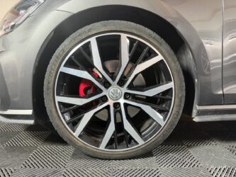 VOLKSWAGEN GOLF 2.0 TSI 220 BlueMotion Technology DSG6 GTI complet