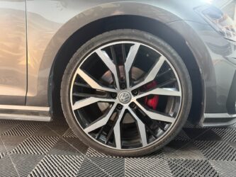 VOLKSWAGEN GOLF 2.0 TSI 220 BlueMotion Technology DSG6 GTI complet