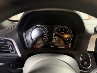 BMW SERIE 1 F20 LCI2 114d 95 ch M Sport Ultimate complet
