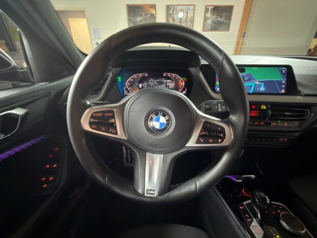 BMW SERIE 1 F40 116i 109 ch DKG7 M Sport – Garantie Bmw complet