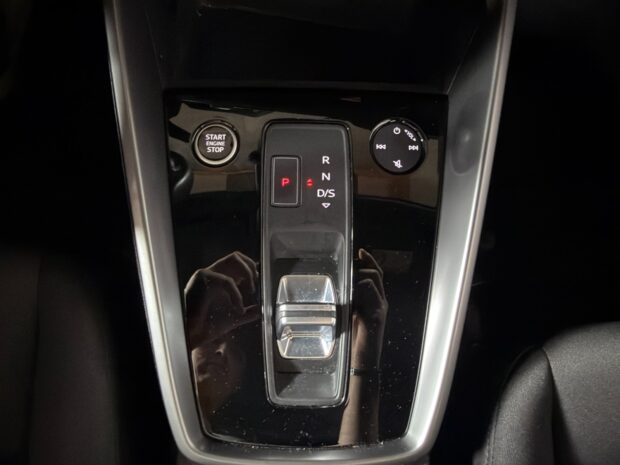 AUDI A3 SPORTBACK 30 TDI 116 S tronic 7 Business line complet