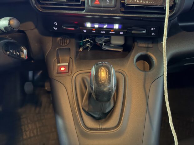 PEUGEOT RIFTER Standard BlueHDi 100 S&S BVM5 Allure complet