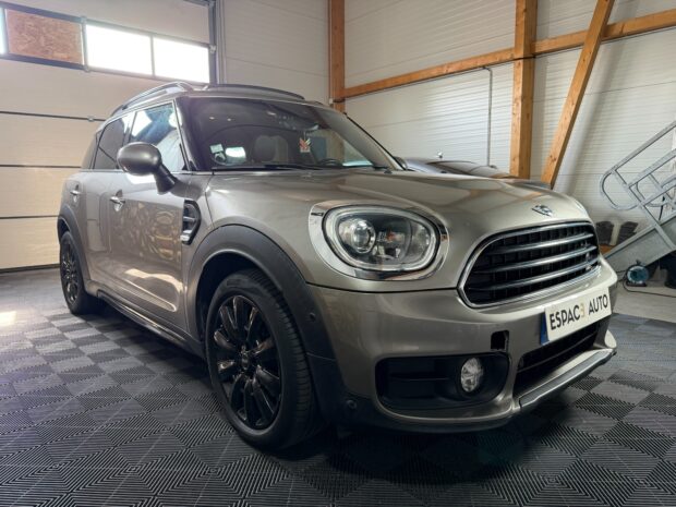 MINI COUNTRYMAN F60 136 ch BVA6 Cooper Red Hot Chili complet