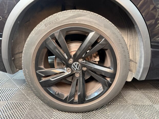 VOLKSWAGEN TIGUAN 2.0 TDI 150ch DSG7 R-Line complet