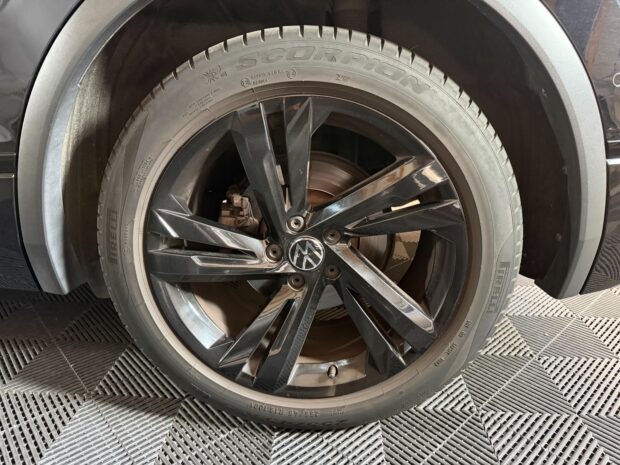 VOLKSWAGEN TIGUAN 2.0 TDI 150ch DSG7 R-Line complet