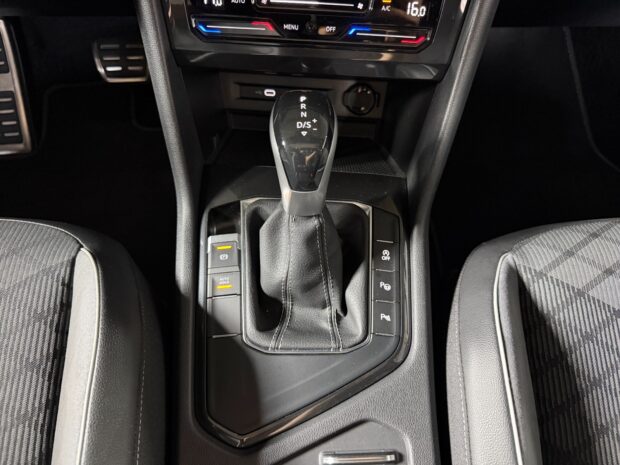 VOLKSWAGEN TIGUAN 2.0 TDI 150ch DSG7 R-Line complet
