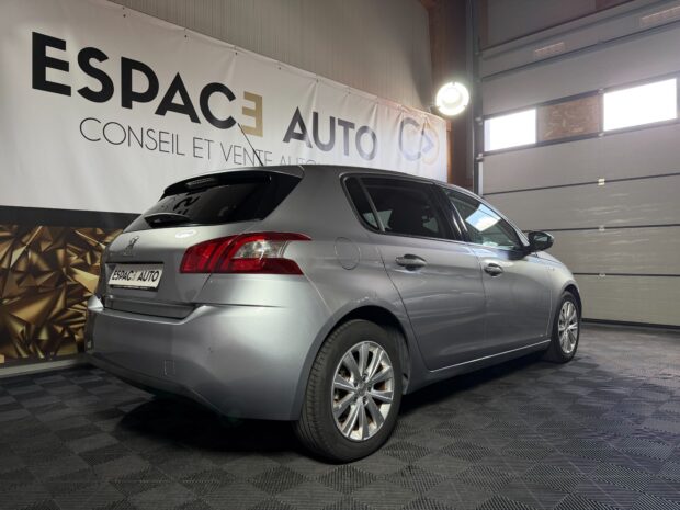 PEUGEOT 308 1.6 BlueHDi 100ch S&S BVM5 Style complet