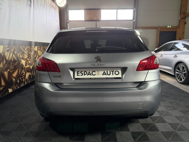 PEUGEOT 308 1.6 BlueHDi 100ch S&S BVM5 Style complet