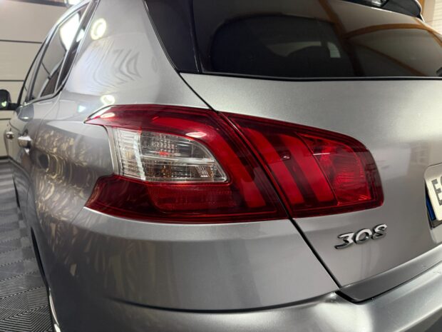 PEUGEOT 308 1.6 BlueHDi 100ch S&S BVM5 Style complet