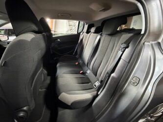 PEUGEOT 308 1.6 BlueHDi 100ch S&S BVM5 Style complet