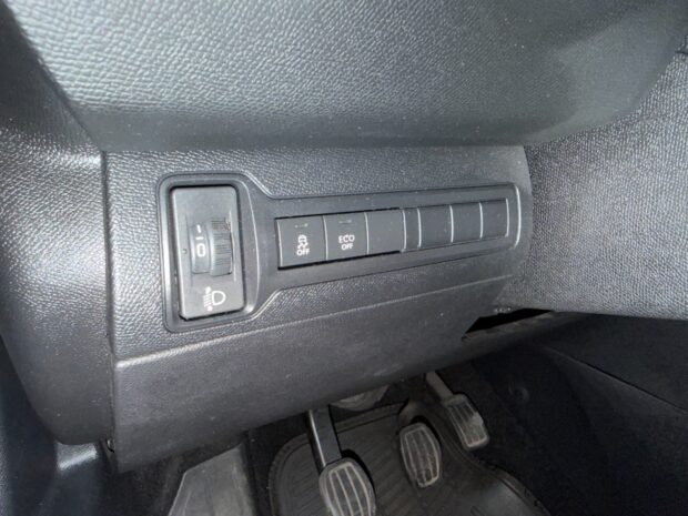 PEUGEOT 308 1.6 BlueHDi 100ch S&S BVM5 Style complet