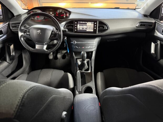 PEUGEOT 308 1.6 BlueHDi 100ch S&S BVM5 Style complet