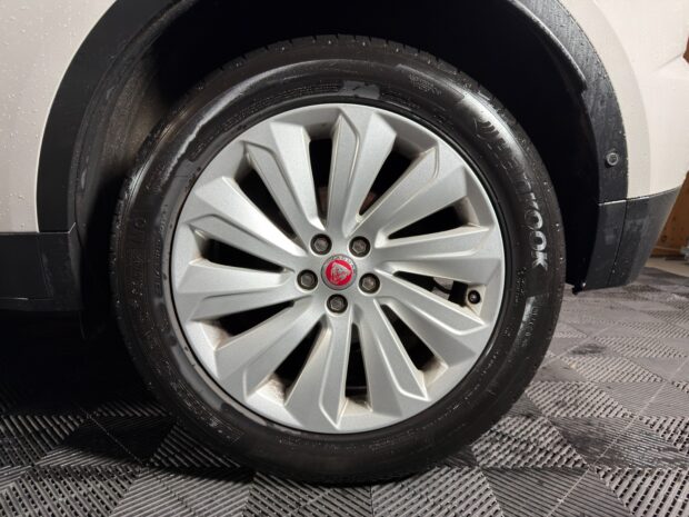 JAGUAR E-PACE 2.0 D – 180 ch AWD BVA S complet