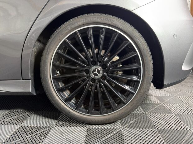 MERCEDES CLASSE A 200 d 8G-DCT AMG Line complet