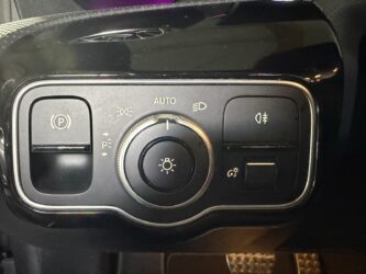 MERCEDES CLASSE A 200 d 8G-DCT AMG Line complet