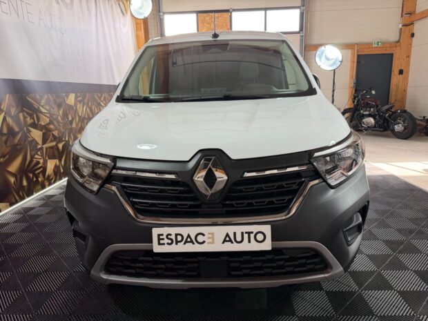 RENAULT KANGOO VAN TCE 130 EDC7 complet