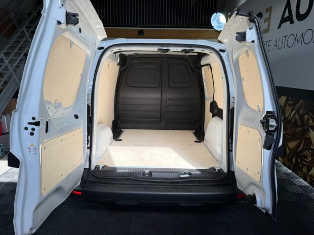 RENAULT KANGOO VAN TCE 130 EDC7 complet